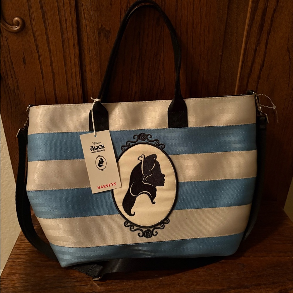 Disney’s Alice In Wonderland x Harvey’s Streamline Tote Limited Edition 2016 - Picture 2 of 6